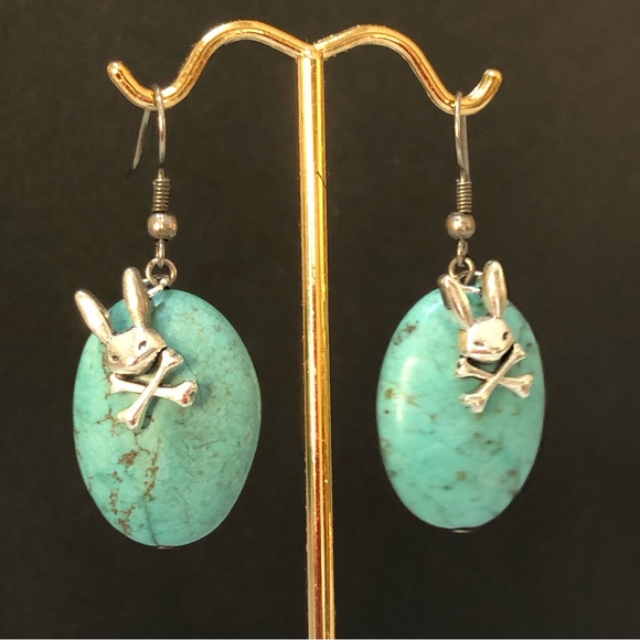 HAND CRAFTED Blue Green Faux turquoise earring and silver tone mad bunny charms - Picture 5 of 9